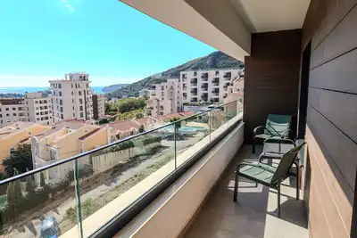 Image de Cozy 2-bedroom apartment in quaint Bečići with Ac, Giraffe Suites 18