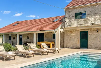 Image de Awesome home in Bobodol