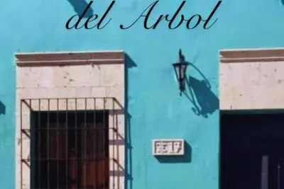 Image de La Casa del Arbol, only 50 meters away from the municipal square, tourist tours and church.