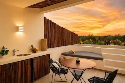 Image de Beautiful Penthouse with Private Rooftop Pool