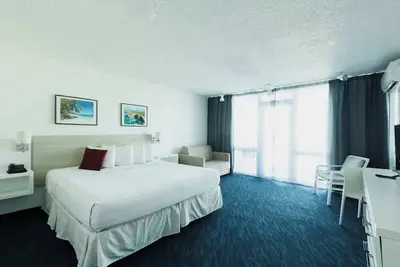 Image de Studio w/ 2Full Beds • Mountain + Ocean Views