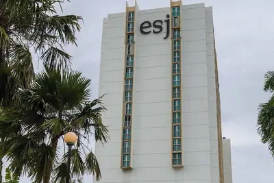 Image de Isla Verde Beachfront Studio • King Bed • Esj
