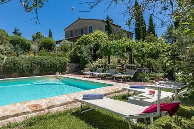 Image de Wonderful villa with a swimming pool, nestled in the lush countryside of the Val di Chiana, between