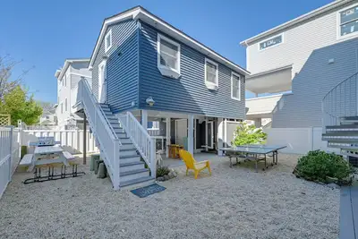 Image de Walk to Bay Village, Beaches & More! Cozy Cottage