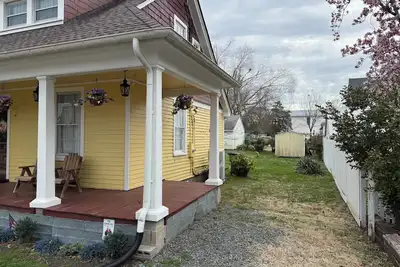 Image de Serene 3-bedroom house in Smithfield; Walking distance to Historic Downtown