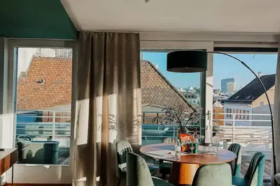 Image de Just Sunny - Rooftop | Balcony | 3 min to Old Town