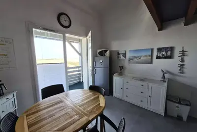 Image de Charmant appartement idéal pour 4 personnes, parfait pour un séjour confortable entre océan et nature.