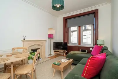 Image de Cosy 2 Bed in Central Edinburgh - Pass the Keys