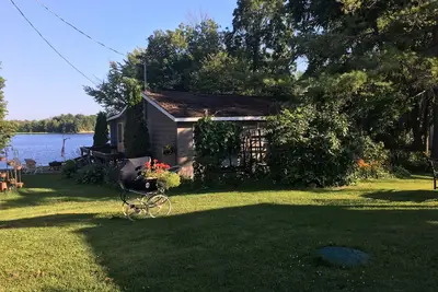 Image de Peace & Tranquility on Lyndhurst Lake