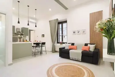 Como-Swiss Border Modern Apartment / Ac & Wifi