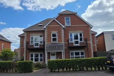 Image de Luxuriously Appointed 2 bedroom  2nd floor Apartment