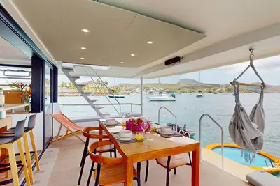 Image de Stay-Ô Lodge flottant avec spa et vue 360