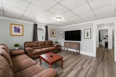 Image de The Grandstands Apt 2 - All Star Baseball Rentals