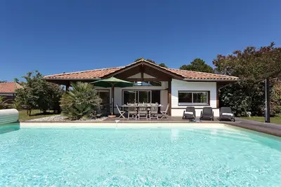 Image de Villa avec piscine privé au cœur des Landes