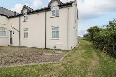 Image de Rosemary Cottage 2, pet friendly, with a garden in Tywyn