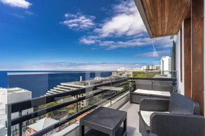Image de Monumental Apartment 712 Balcony Sea View