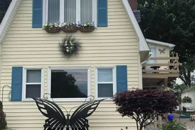 Image de 3-beds home in pleasant Lakeshore Park neighborhood with Ac for relaxing stay