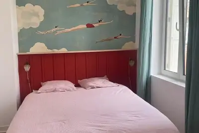 Image de A deux minutes à pied des célèbre falaises! Maison avec terrasse et garage