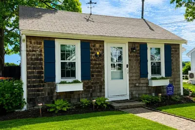 Image de Fabulous 2-bedroom  Waterfront Cottage in Hamilton Beach, the perfect  getaway