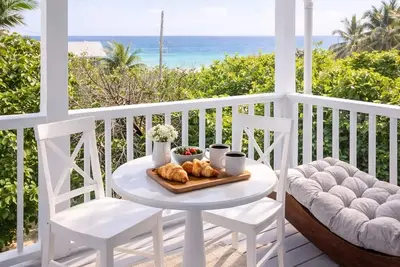 Image de Cozy 2bdrm private home/Cayman Brac W/ Ac, gym, WiFi & outdoor tub