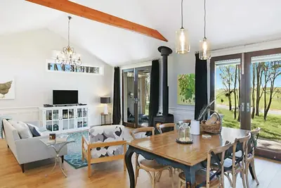 Image de Block Eight Estate Barrington View Villa
