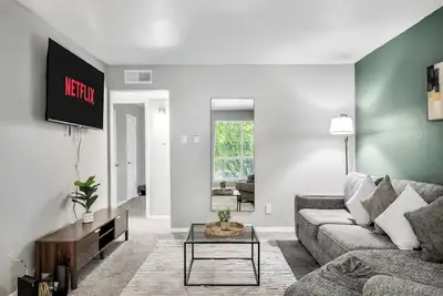 Image de Arlington 1br | At&T, Globe Life, 6 Flags, Parking