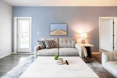 Image de Landing | Stunning 2bd, Pool, Game Room