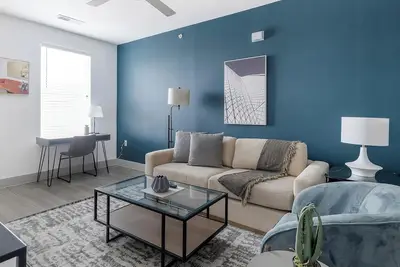 Image de Landing | Modern 2bd, Pool, Gym