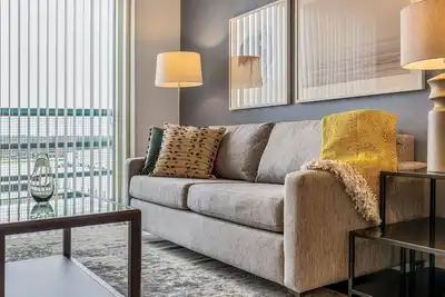Image de Landing | Amazing 2bd, Pool, Gym