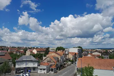Image de Appartement. Très lumineux avec vu à  couper le souffle 360 degrés sur la ville