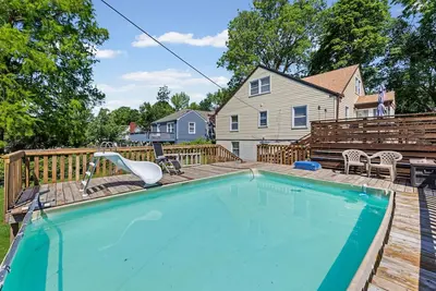 Kc Home w/ Pool, Outdoor Deck Grill & Big Backyard
