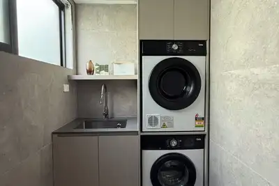 Image de 3-Bedroom Guest Flat with full kitchen and bathroom 60sqm