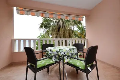Image de Appartement de deux chambres avec le balcon et la vue sur le mer Podgora, Makarska (A-25999-c)