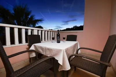 Image de Appartement d'une chambre avec le balcon et la vue sur le mer Podgora, Makarska (A-25999-d)