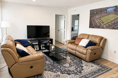 Image de Champions Corner · 11-Min Walk to At&T · 10 Guests