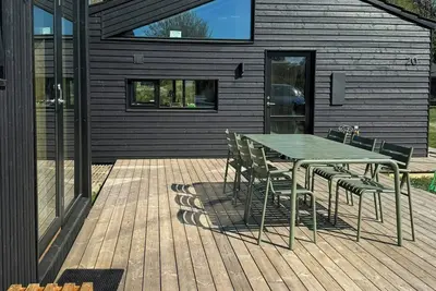 Image de Maison de vacances sur un grand terrain naturel près de la plage