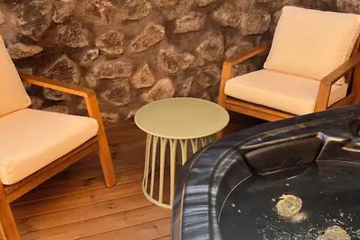 Image de Location 4 personnes, spa, proche de la plage de St Leu et accès voie rapide