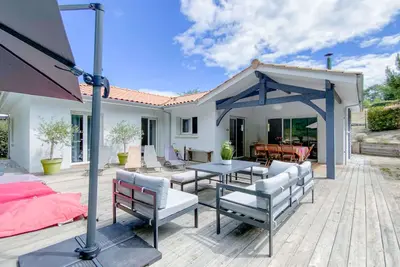 Image de Villa proche lac avec piscine chauffée