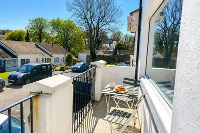Image de A beautifully presented holiday home in Tenby with parking