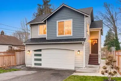 Image de Close to Light Rail | Sunlit Seattle Oasis & Yard