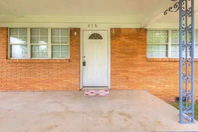 Image de Roomy- 3 bedroom house able to sleep 8 in Duncan, Ok