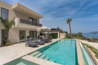 Image de Azur Blue luxury villa, great views near the beach