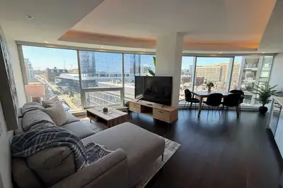 Image de 2 Br and 2 Bath downtown with panoramic view of city!