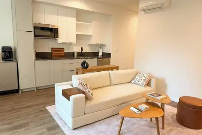 Image de Modern Magnolia Adu- Easy access to downtown and stadiums