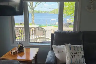 Image de Your Peaceful Lake Escape, 3br, Sleeps 10 Waterfront Fun & family friendly!