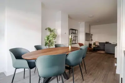 Image de Central Rotterdam Apt: 5 Min to Station