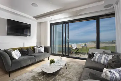 Image de Number 9 Fistral House - Sea view, Near beach, Parking