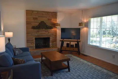 Image de The Blue Raven Simple Comfortable Indulgent Home Close to Everything