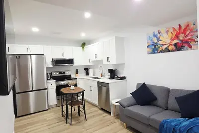 Image de *New*Adored Suite in Meadows- Self Checkin\n4mins to Costco