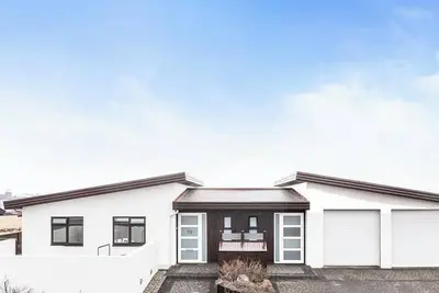 Image de Serene Ocean View Villa Near Kef Airport and Blue Lagoon